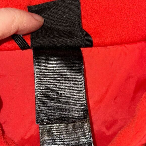 The North Face Women's XL Red Puffer Jacket Quilted Insulated Casual - Picture 4 of 7